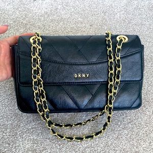 DKNY 100% LEATHER BAG